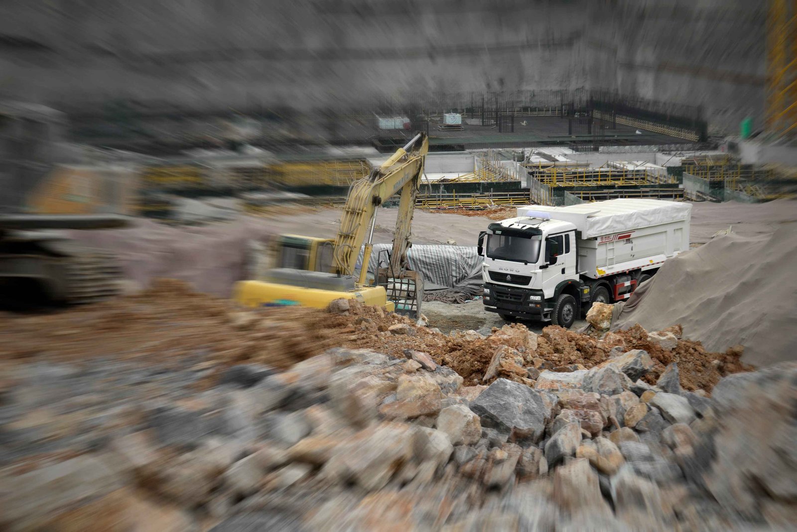 HOWO-TX 8x4 tipper
