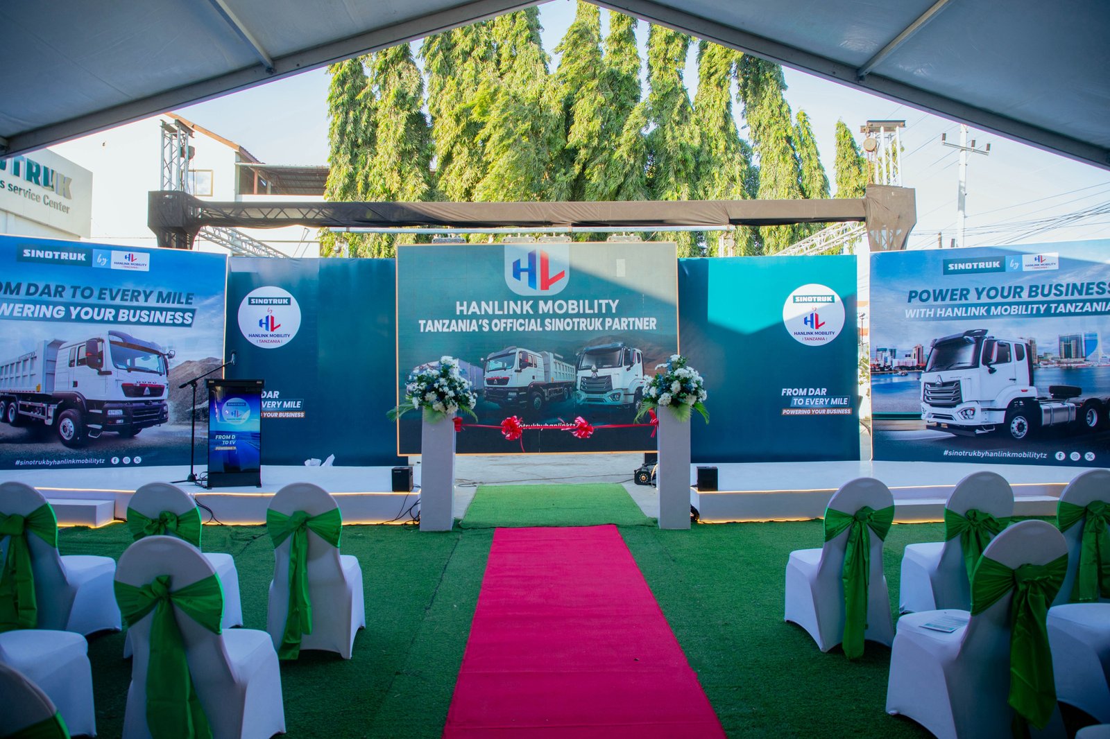 SINOTRUK celebra el evento de presentación de camiones ligeros en Tanzania