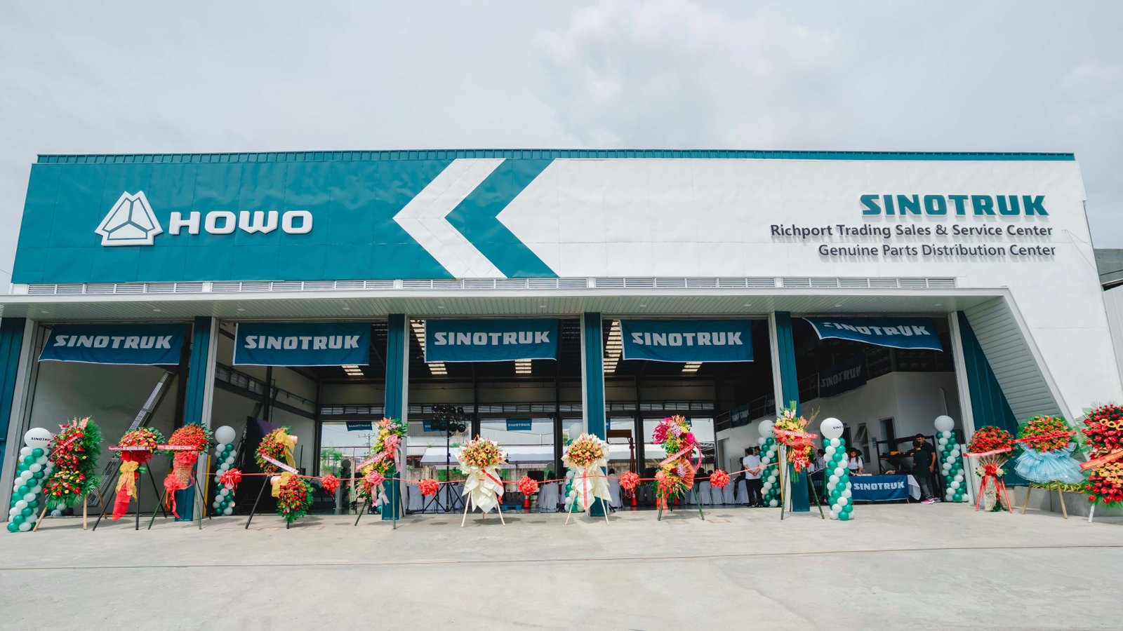 SINOTRUK inaugura su primera estación de servicio 3 estrellas en Filipinas